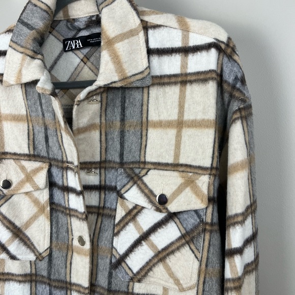 Zara Plaid Shacket - Picture 2 of 7
